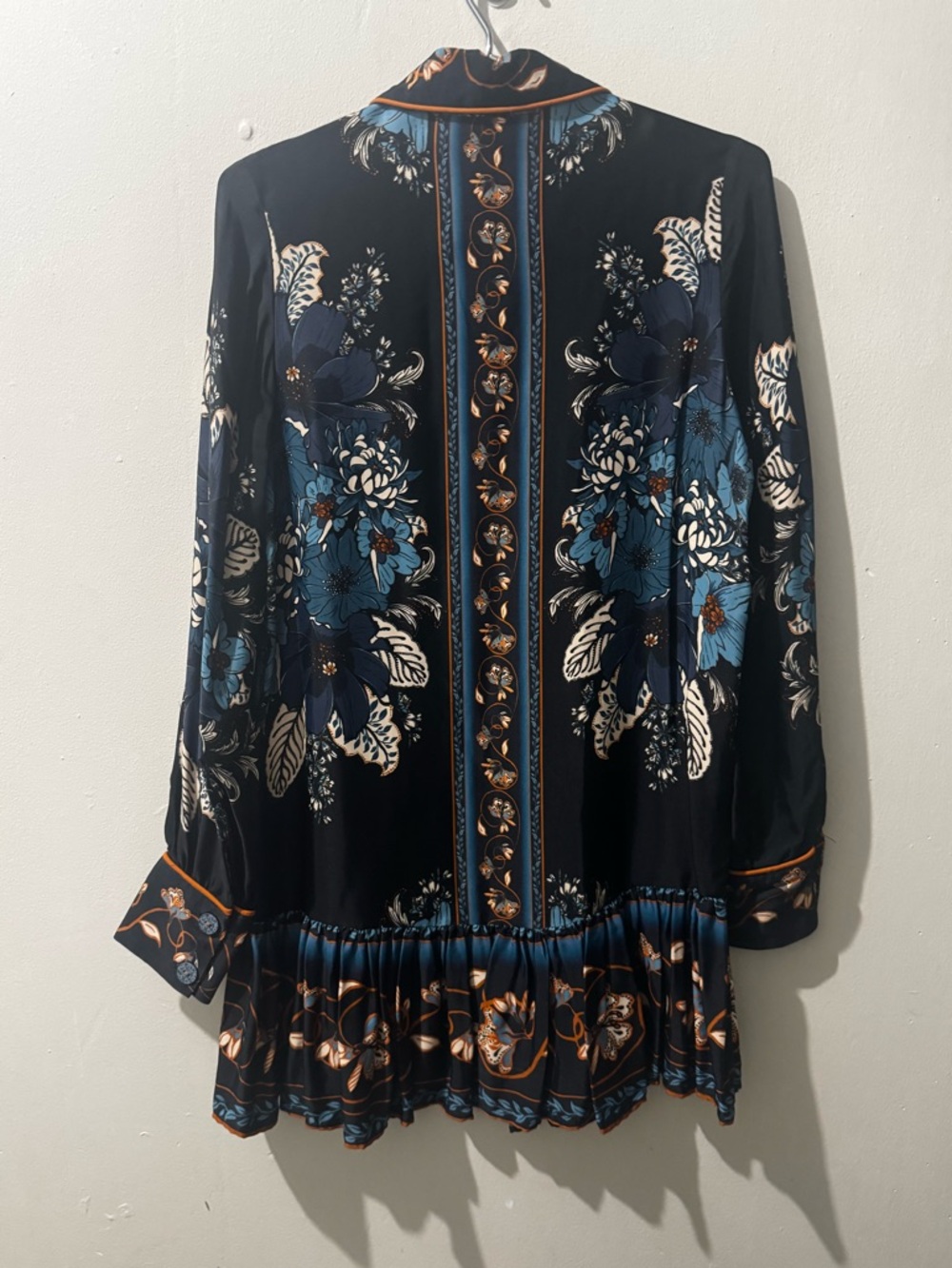 Farm Rio Blossom Tapestry Dress size XXS - Picture 3 of 10